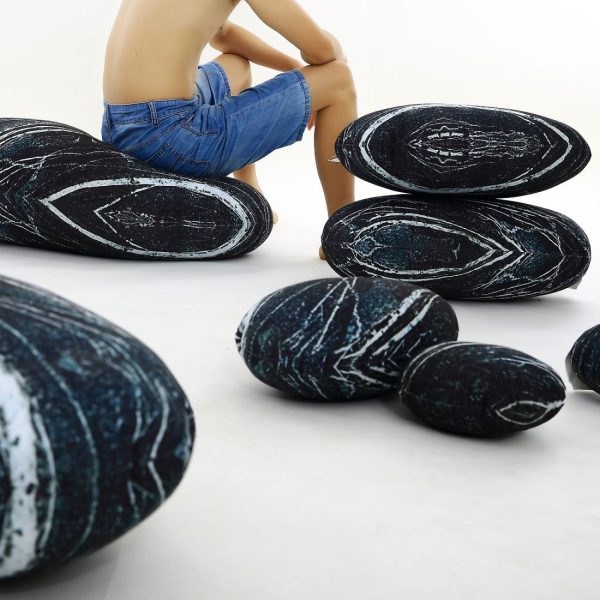 Livingstone Pillows The Rock Pillow - Imagen 4