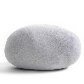pebble pillows livingstones pillows light gray 02 01